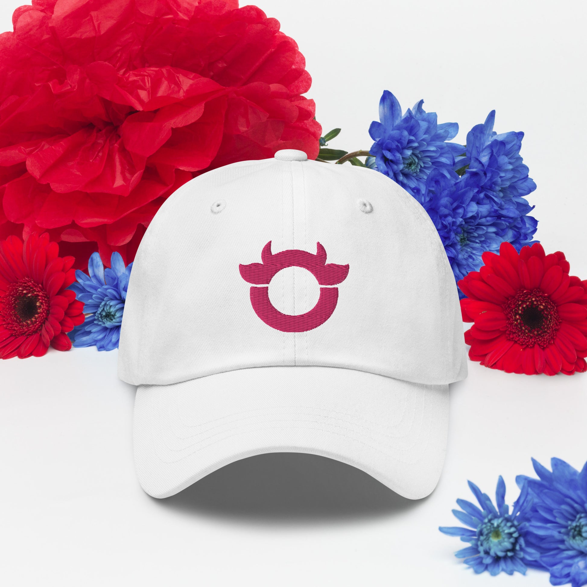 The original Nasty Cow cap with a bright pink embroidered logo.